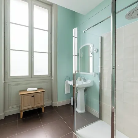 Heritage Отель 3*