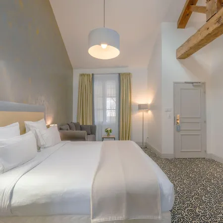 Heritage Hotel 3*